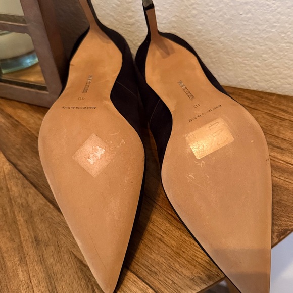 Manolo Blahnik Classic Black Satin Heels Size 40 - (US Size 10) - Picture 5 of 10